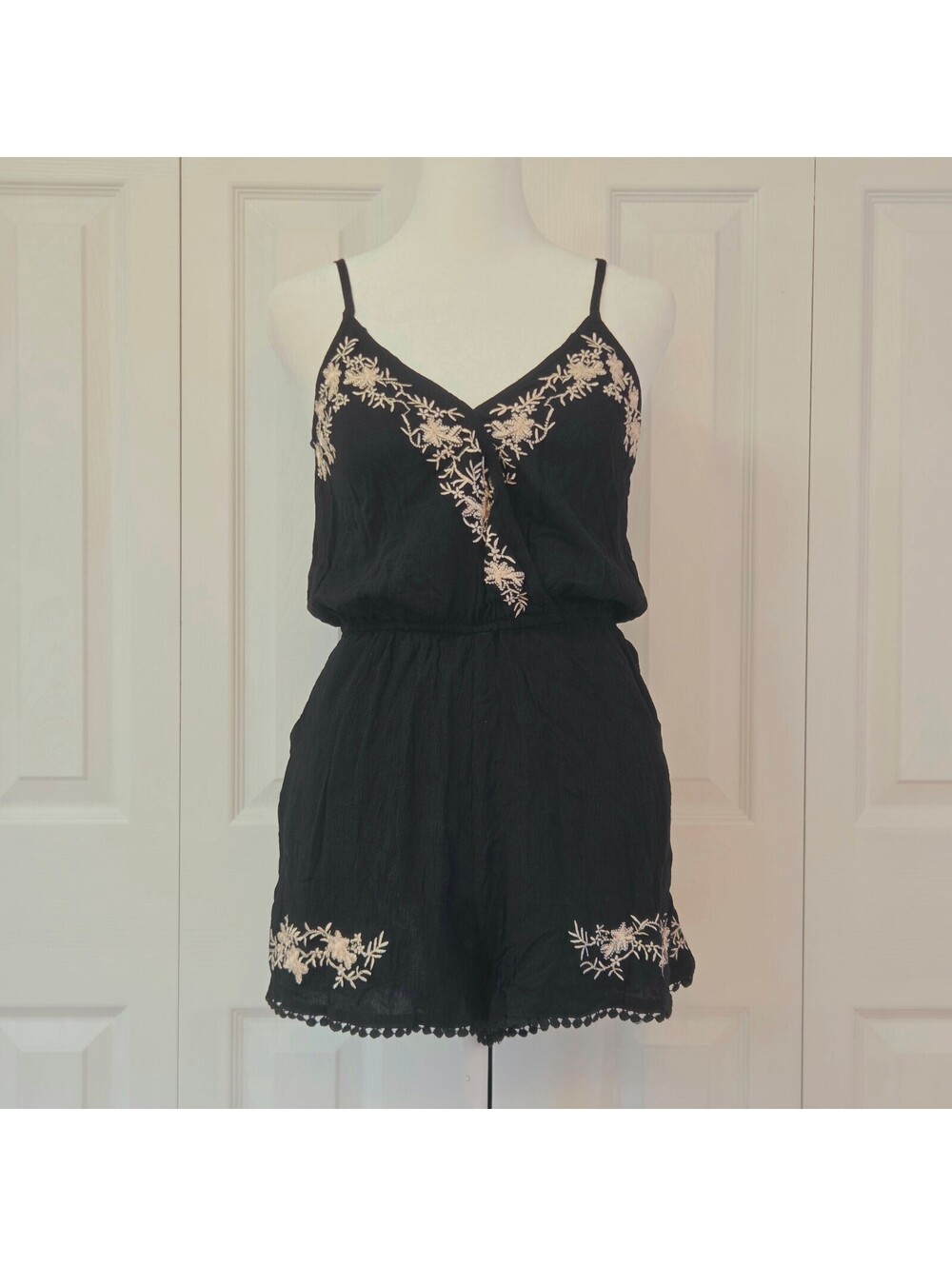 Black Floral Embroidered Romper Casual Boho Beach One Piece Korean Brand Size XS